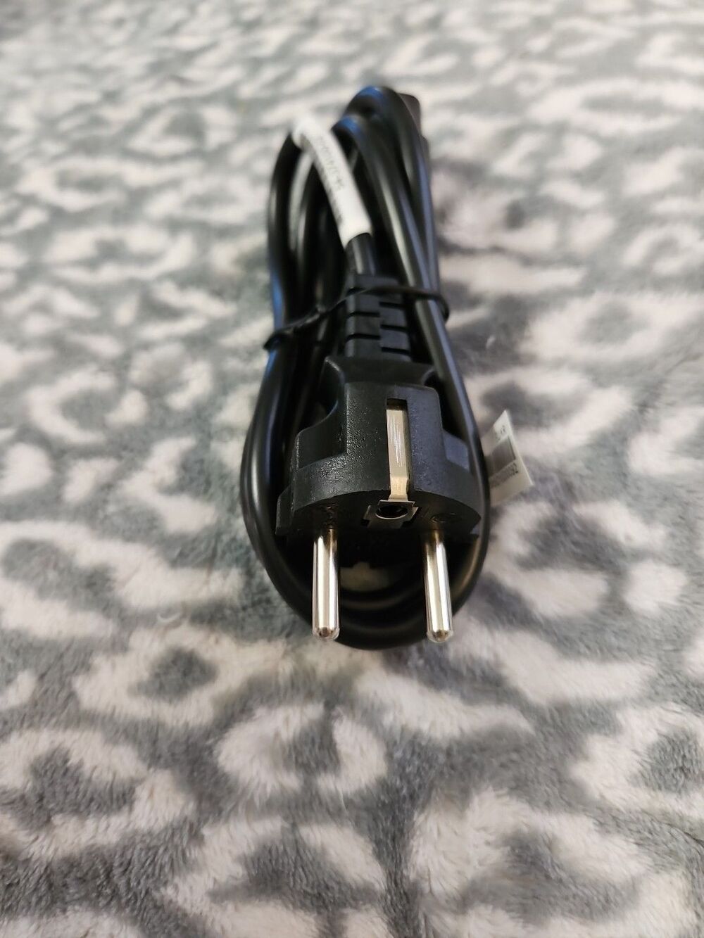 3ft LineTek LP-34 16A 250W European EU KR Outlet Power Cord Black New